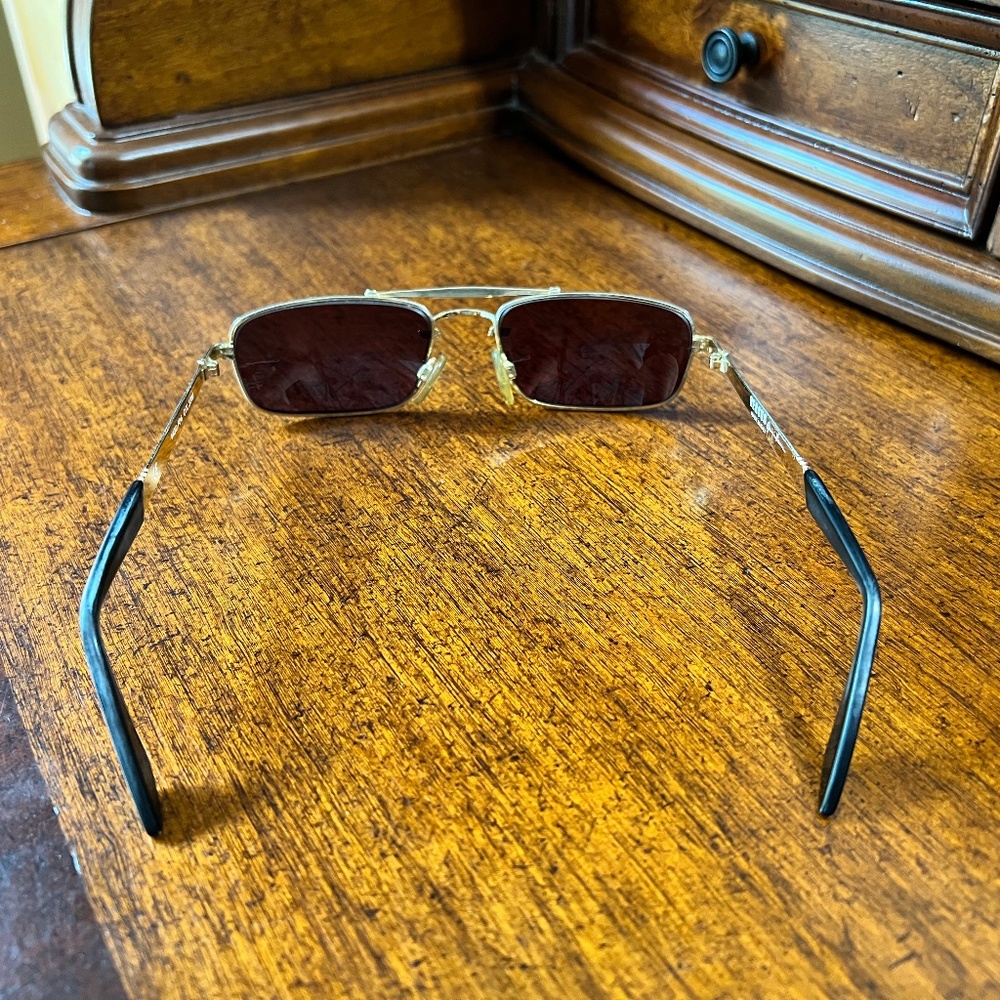 Vintage Versace Versus Sunglasses - Picture 4 of 8